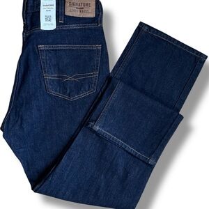 Levi Strauss Signature New Men’s Size 33x30 Classic Cowboy Fit Denim Jeans Dark